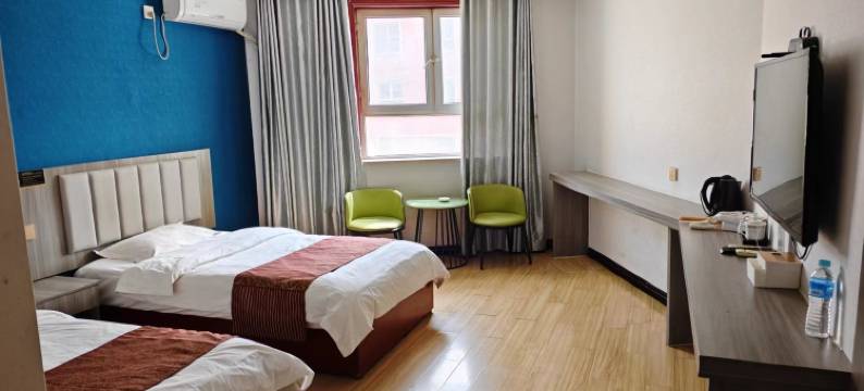 麦盖提川缘聚宾馆(卡龙情中央广场店)图片