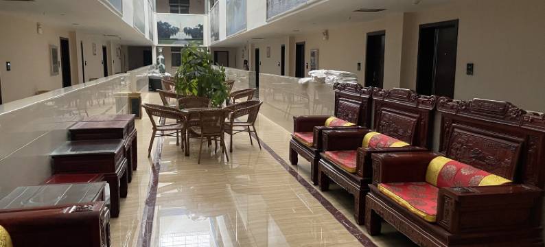 盈江华春商务酒店(新客运站店)图片