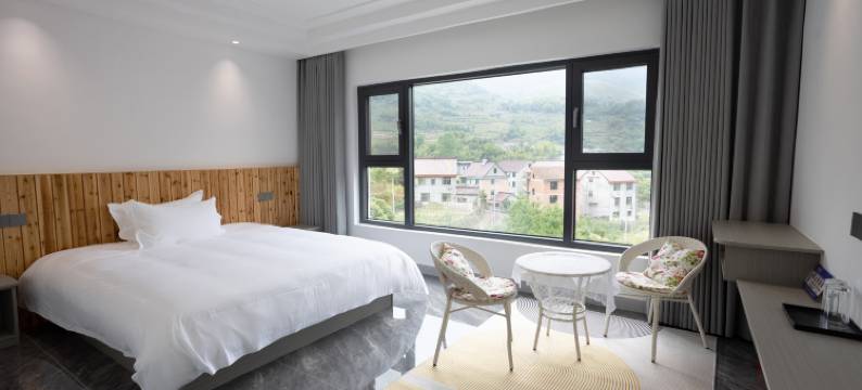 桐庐悠见民宿(虎啸峡漂流店)图片