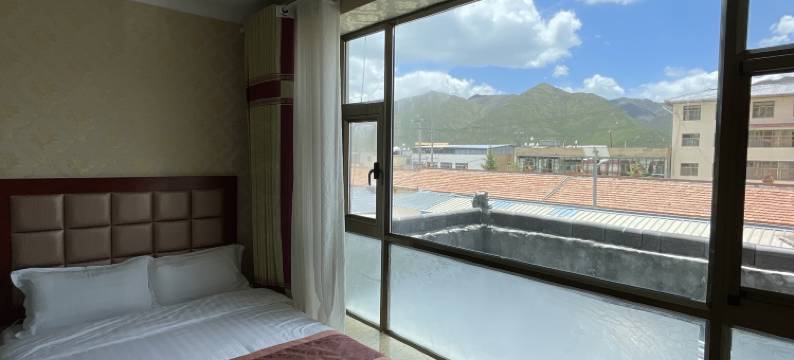 碌曲皓玥宾馆图片