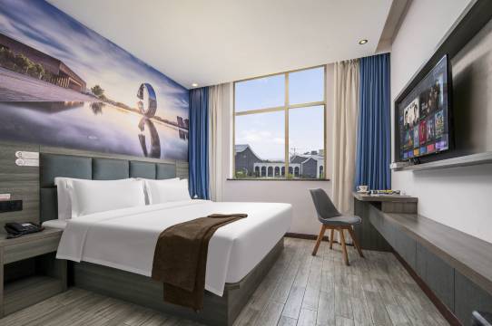 吉楚酒店(长沙松雅湖星沙文体中心地铁站店)