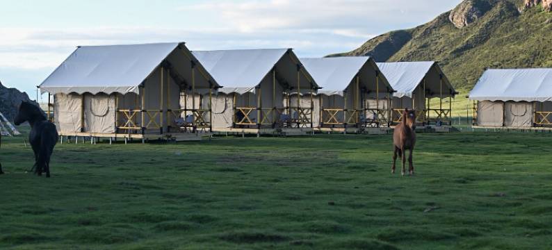 藏地秘境营地图片