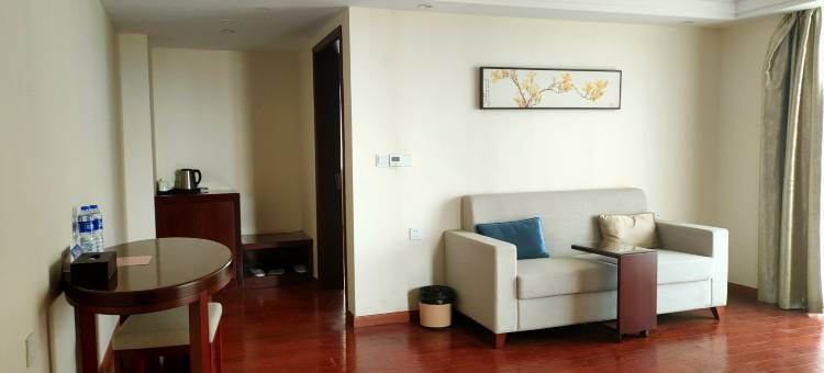 圣天地旅居酒店(黄山高铁北站店)图片