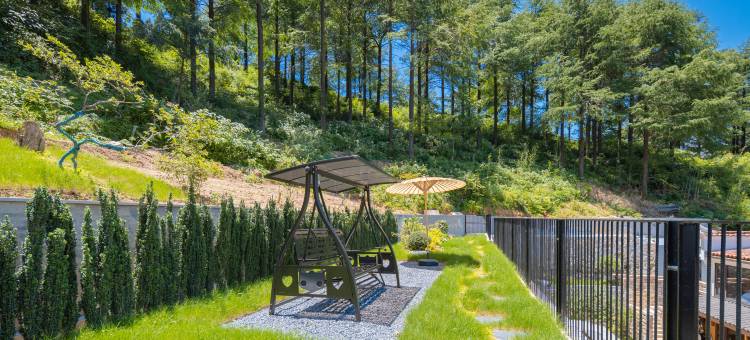 九华山坐忘山里民宿(九华山上肉身宝殿店)图片