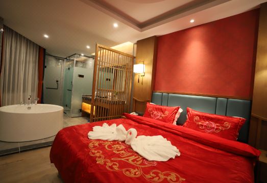 56 Nationalities Hotel Hotel Overview