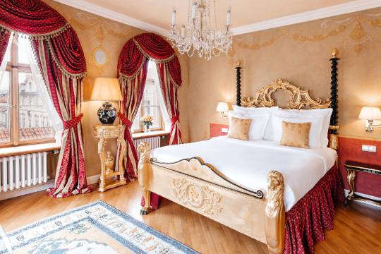 煉金術士大酒店及水療中心