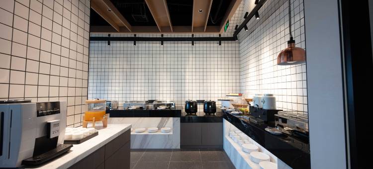 天港漫非酒店(宁波慈城官山河地铁站店)图片