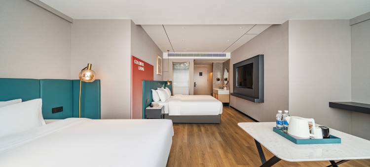 潮漫酒店(珠海湾仔口岸横琴国际会展中心店)图片