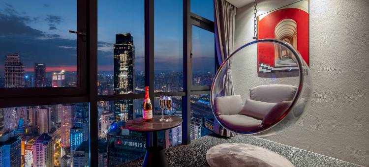 NOVA星球·高空全江景酒店(重庆解放碑洪崖洞店)图片