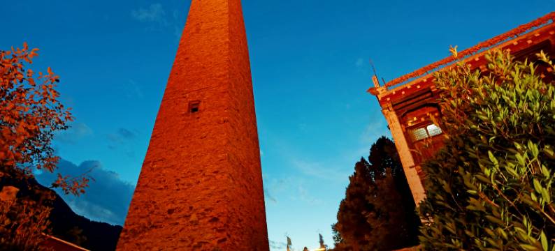 丹巴吉波尚墨风情酒店(中路藏寨店)图片