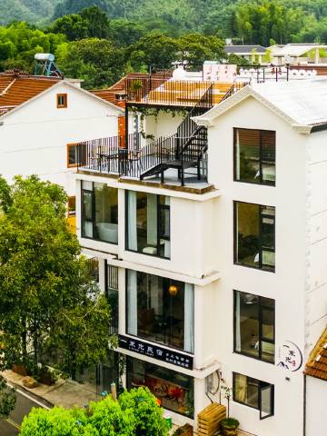 一束光民宿(月亮湾风景区店)图片