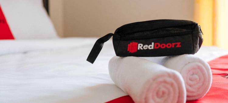 红多兹酒店-近巴克莱大道麦特罗超市(RedDoorz near Baclay Drive Super Metro)图片