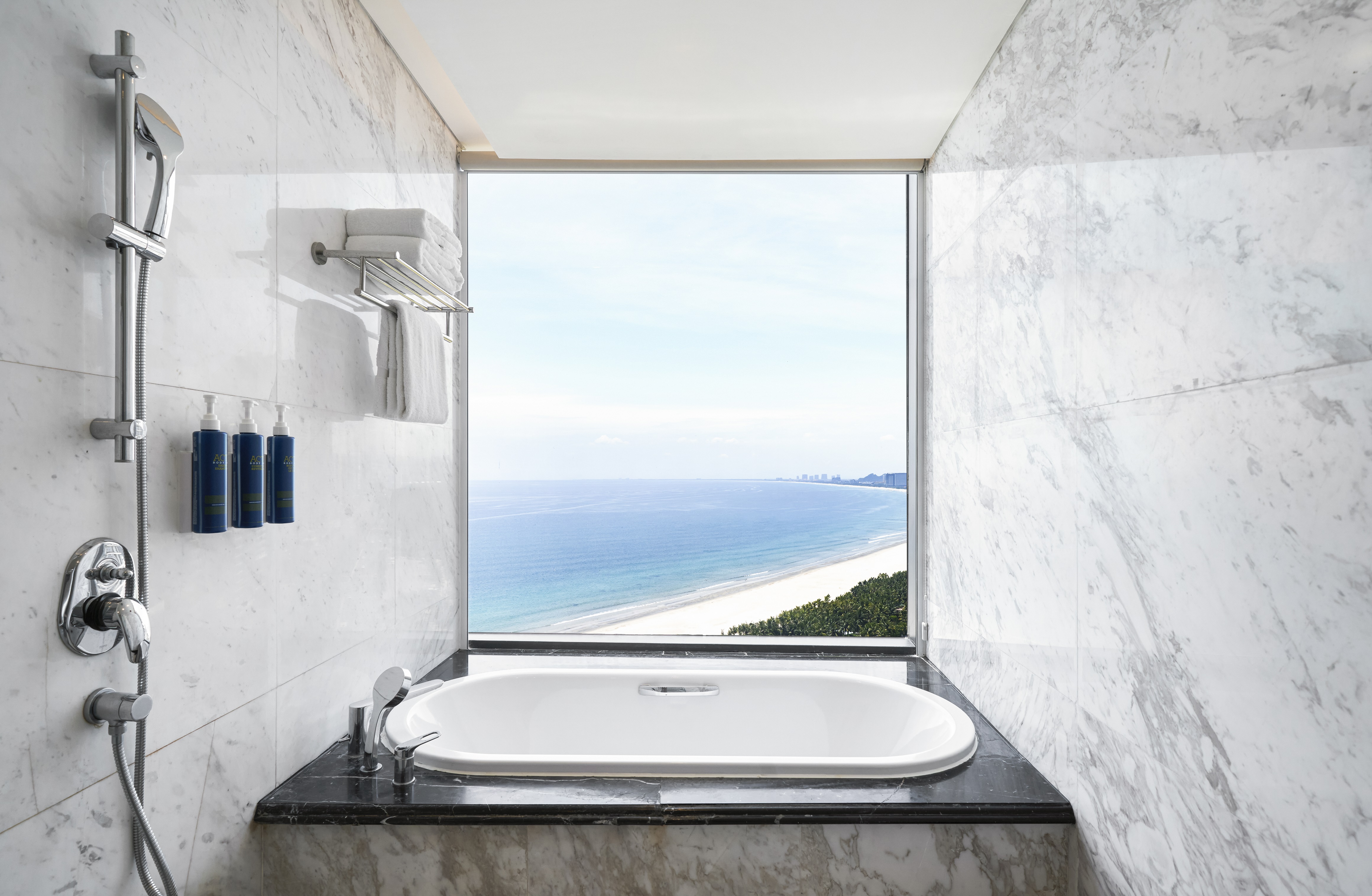 Four Points by Sheraton Danang Over view