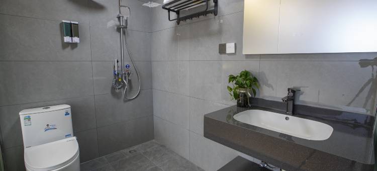 语诺商务酒店(天全中医院店)图片