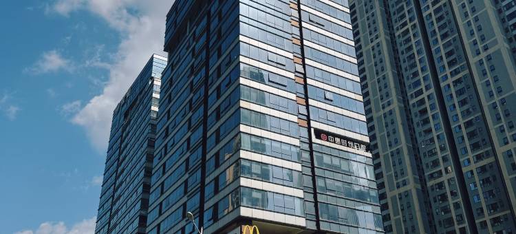 遇见女生青年旅社(长沙北辰三角洲地铁站店)图片