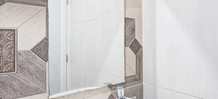 RedDoorz Plus at Hawai Inn Near Mall of Panakukang图片