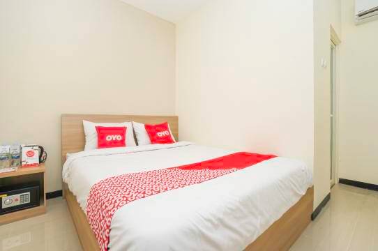 O酒店伦库特附近靠近泗水理工学院以前是Ace商务酒店(Hotel O Rungkut Near Its Surabaya Formerly Ace Business Hotel)