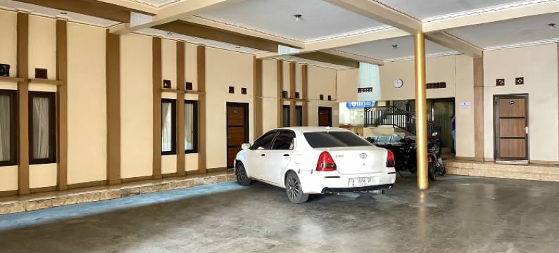 加鲁特罗摩衍那酒店(Hotel Ramayana Garut)图片