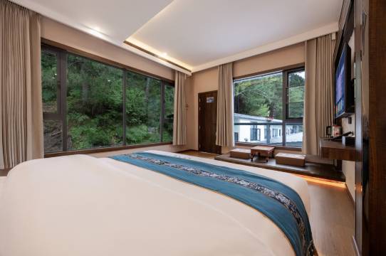 桃花山居高端民宿图片