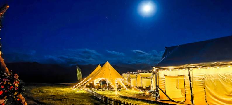 喀拉峻爱上山营地(猎鹰台店)图片