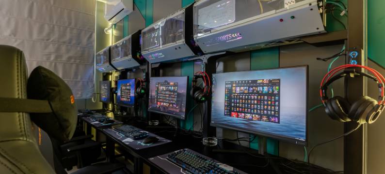 城小蜗电竞酒店(霍邱蓼城广场店)图片