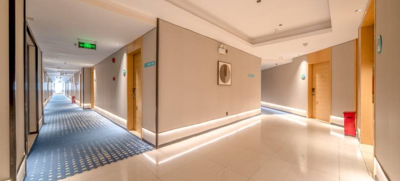 美娱·星峰电竞酒店(中山汽车总站星宝时代广场店)图片