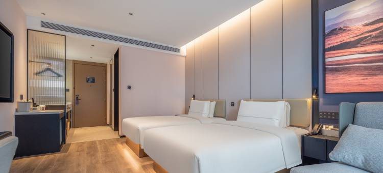 武汉徐东理工大学余家头校区亚朵酒店图片