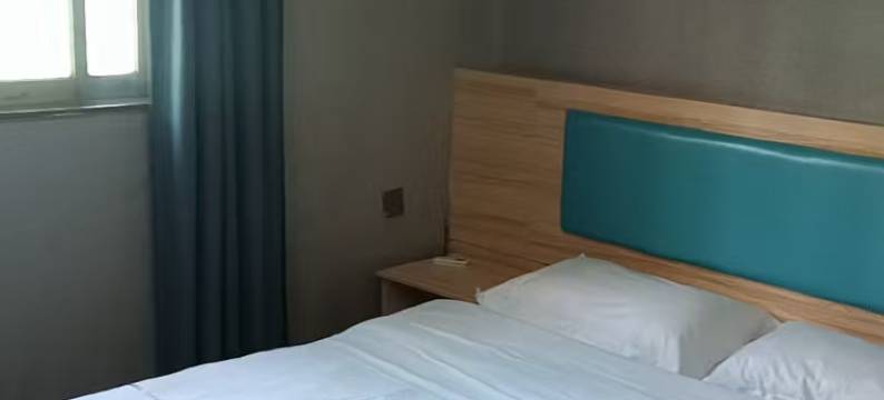 凌峰国际公寓(珠海南屏华发商都店)图片