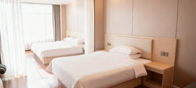 徐州雅逸居民宿(苏宁广场彭城广场地铁站店)图片