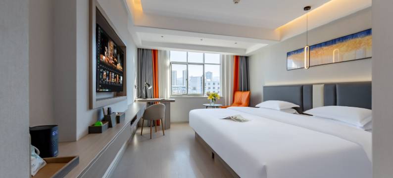 潮漫酒店(大理洱海公园高铁站店)图片