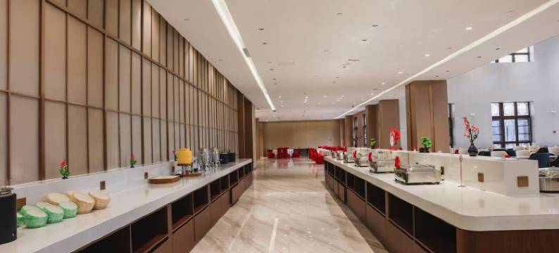 南卓金海湾酒店图片