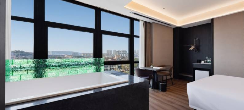 卫海云居酒店图片