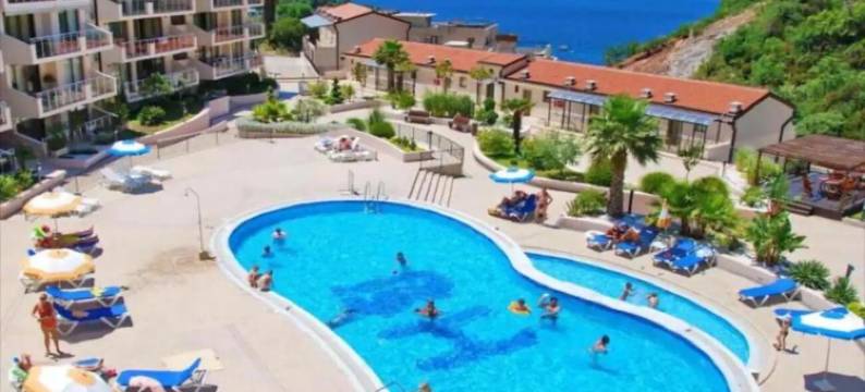 Blue Horizon Romi图片