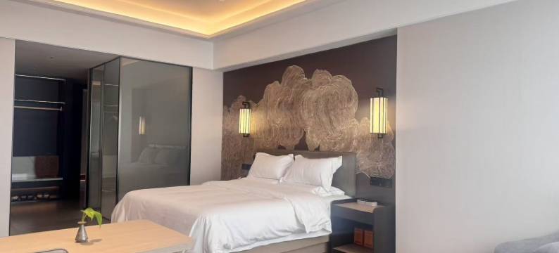 飞达河畔酒店图片