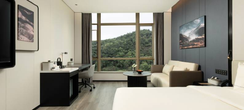 中山火炬开发区博爱路亚朵酒店图片