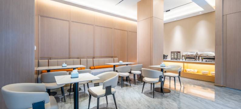 柏曼酒店(南漳水镜广场店)图片