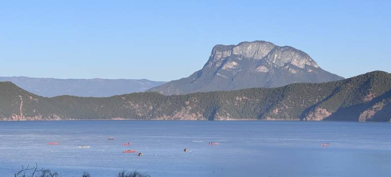 泸沽湖前湖·月遥全湖景度假酒店(泸沽湖普洛码头店)图片