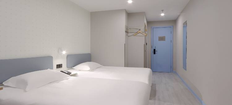 网鱼电竞酒店(苏州龙湖相城天街夏圩地铁站店)图片