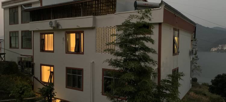 村语村宿双全小院图片