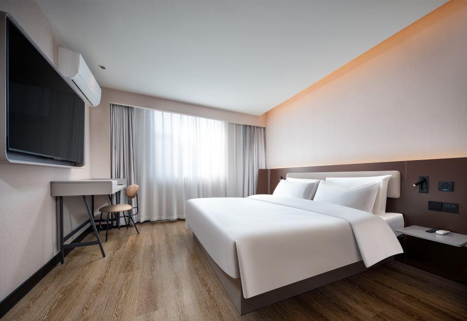  Hotel Overview
