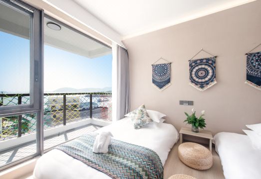 Dongji Sailor Station Sea View B&B Hotel Overview
