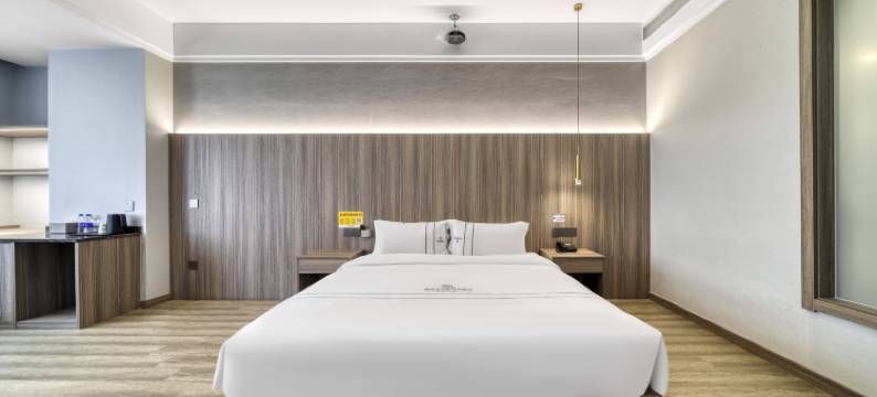 菲曼星空宿电影电竞酒店(湖州市衣裳街店)图片