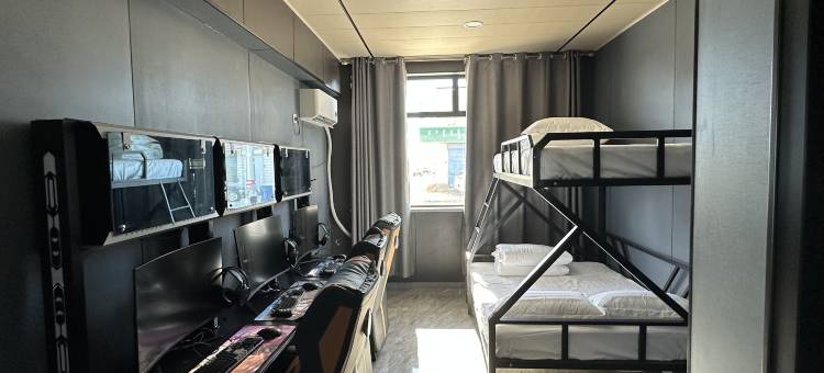 逐浪电竞酒店图片