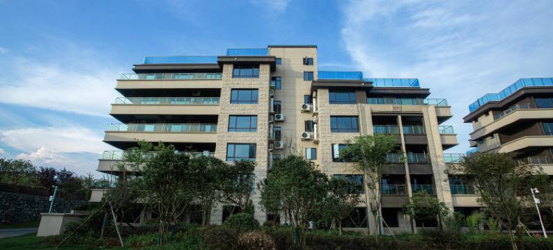 张家界高尔夫度假观景民宿(天门山荷花机场店)图片