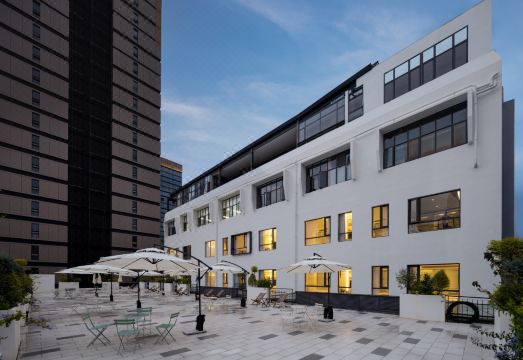 Ananas Camelia Hotel (Kunming Old Street Dongfeng Square) Hotel Overview