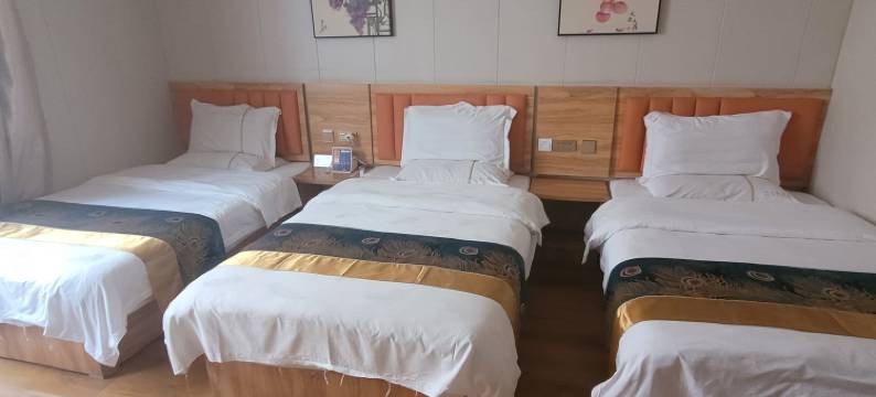 兰州艾斯曼主题酒店(文理学院地铁站店)图片