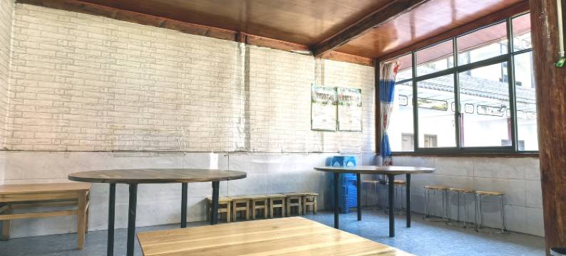 香格里拉栖岩·山景民宿(虎跳峡镇本地湾店)图片