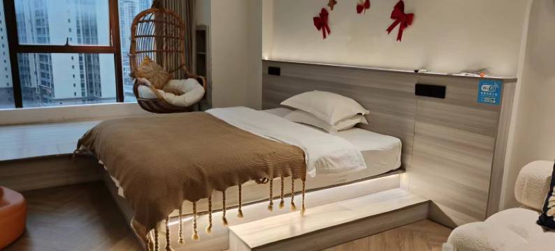 广安云端民宿(加德天街店)图片