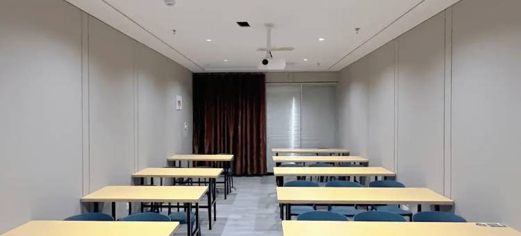 蓝鲸阁影院公寓(日照大学城店)图片