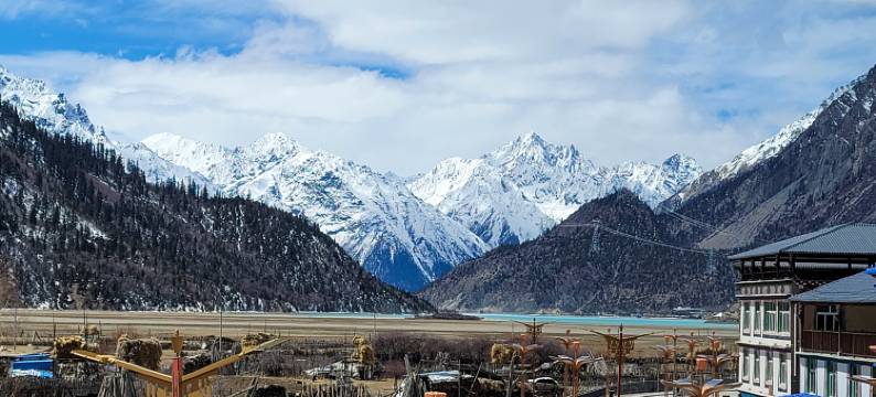 八宿然乌梦境酒店(然乌湖店)图片